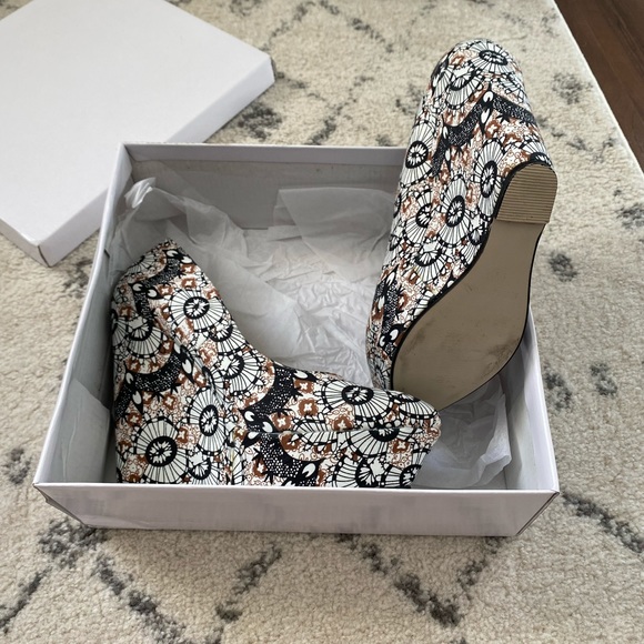 ASOS Platform Wedges - size 8.5 - Picture 3 of 3